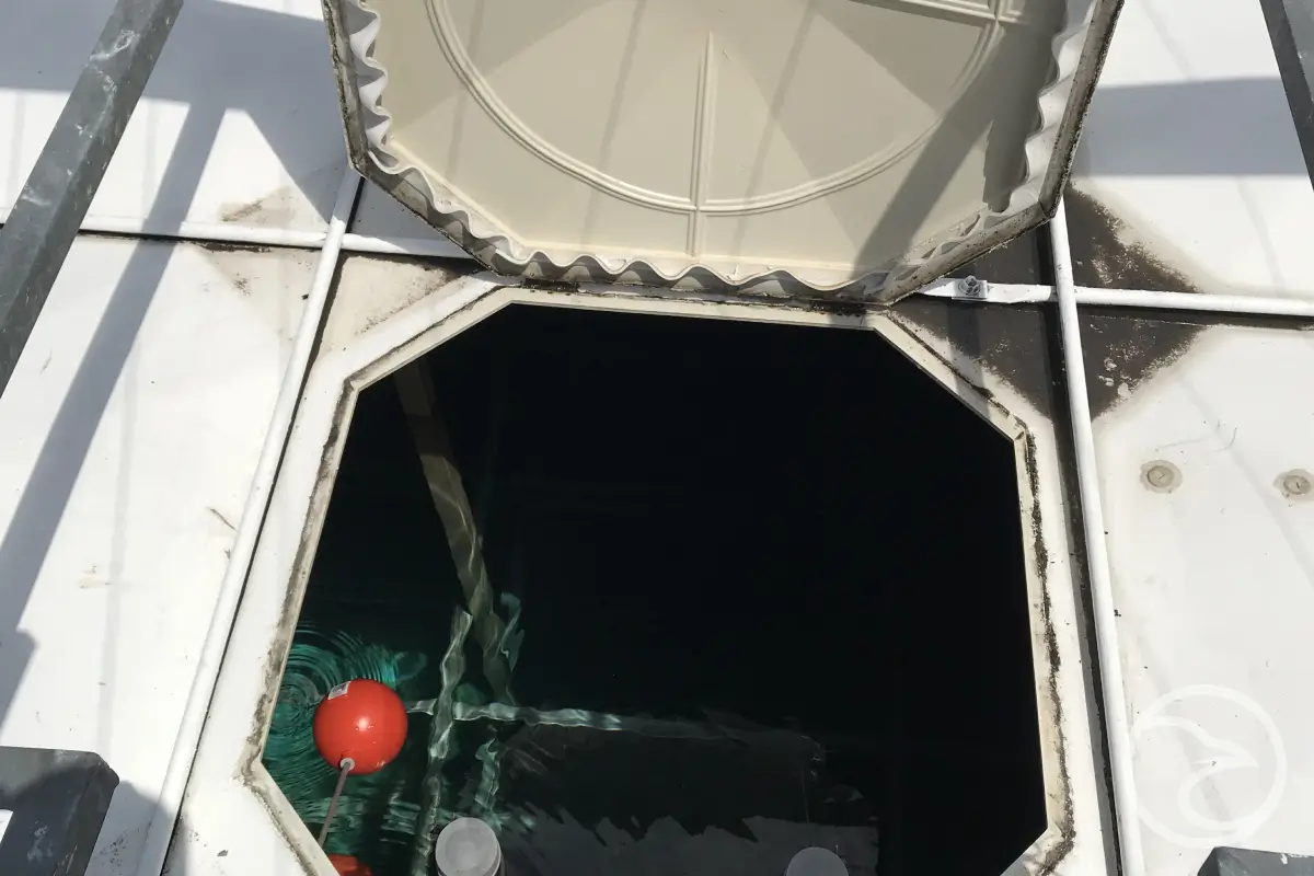 fiberglass tank repairs