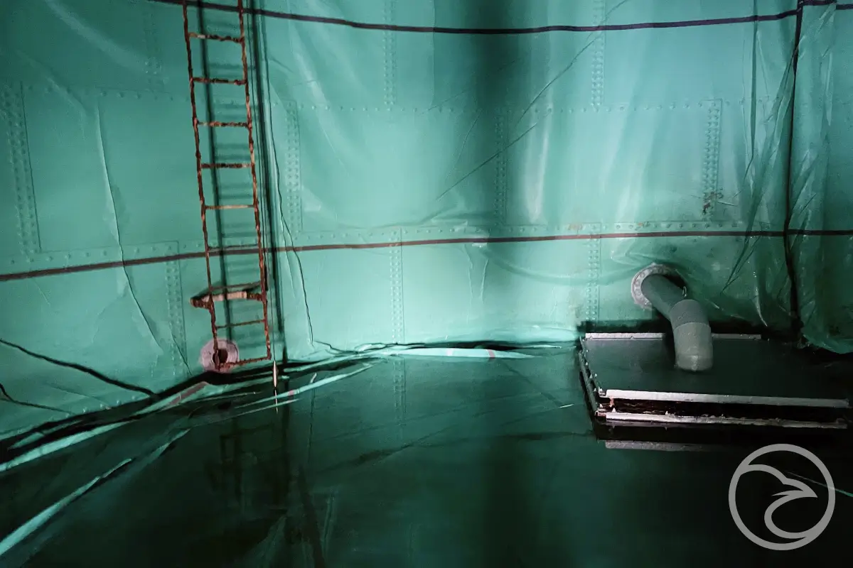 water storage tank maintenance