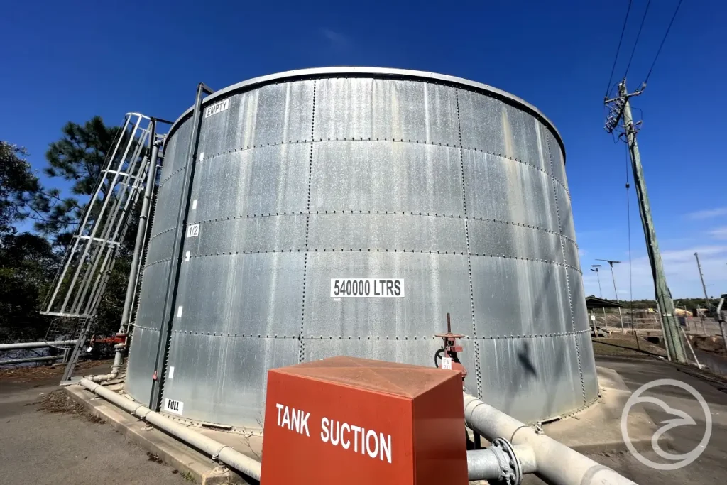 Fire protection HDG panel water tank with ladder access