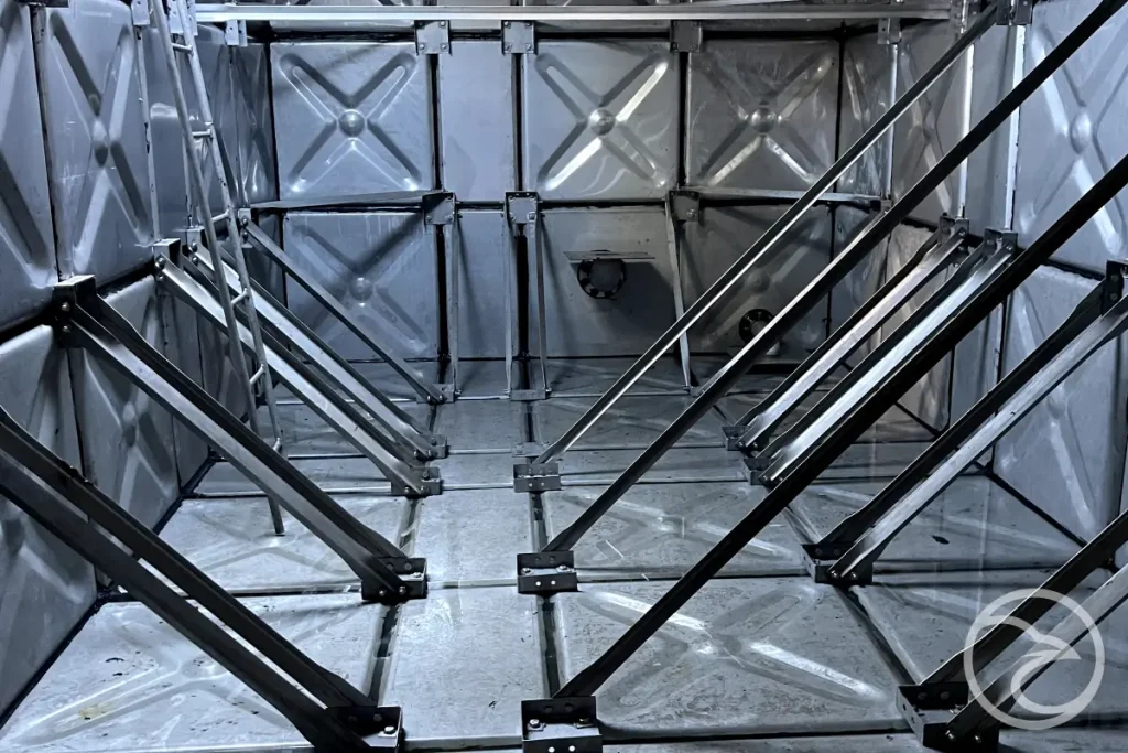Rectangular stainless steel panel tank for potable water storage