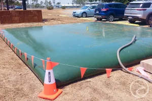 Flexible storage tank used for temporary liquid storage
