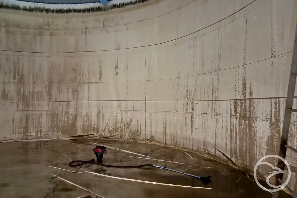 Fire tank cleaning process