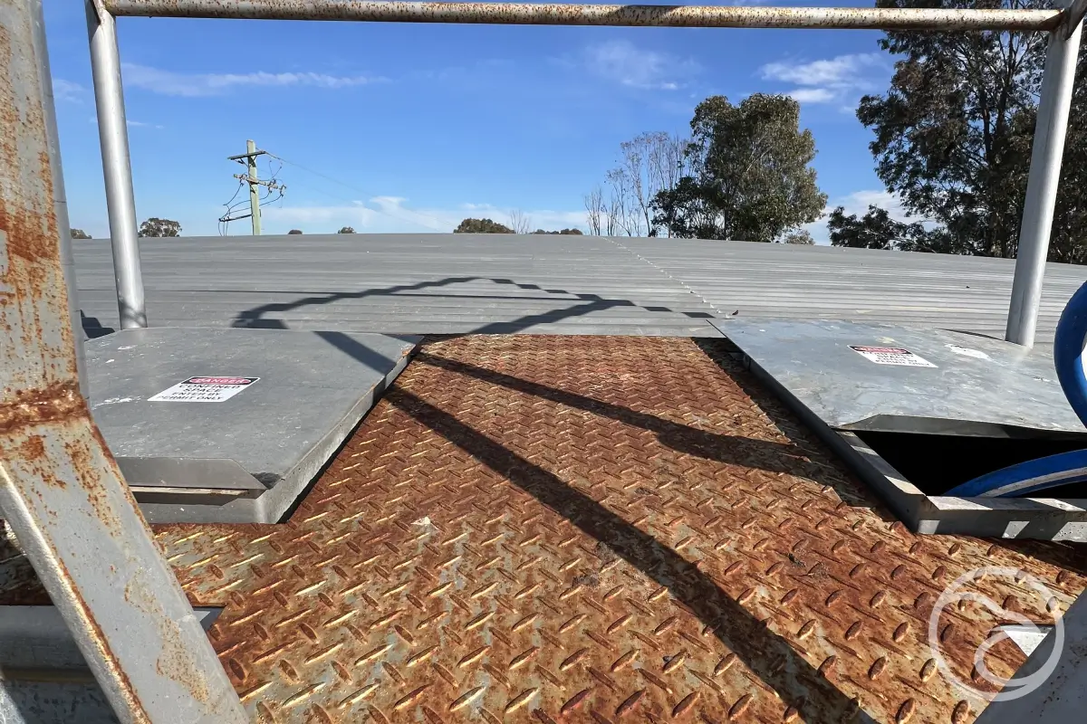 Fire tank roof maintenance